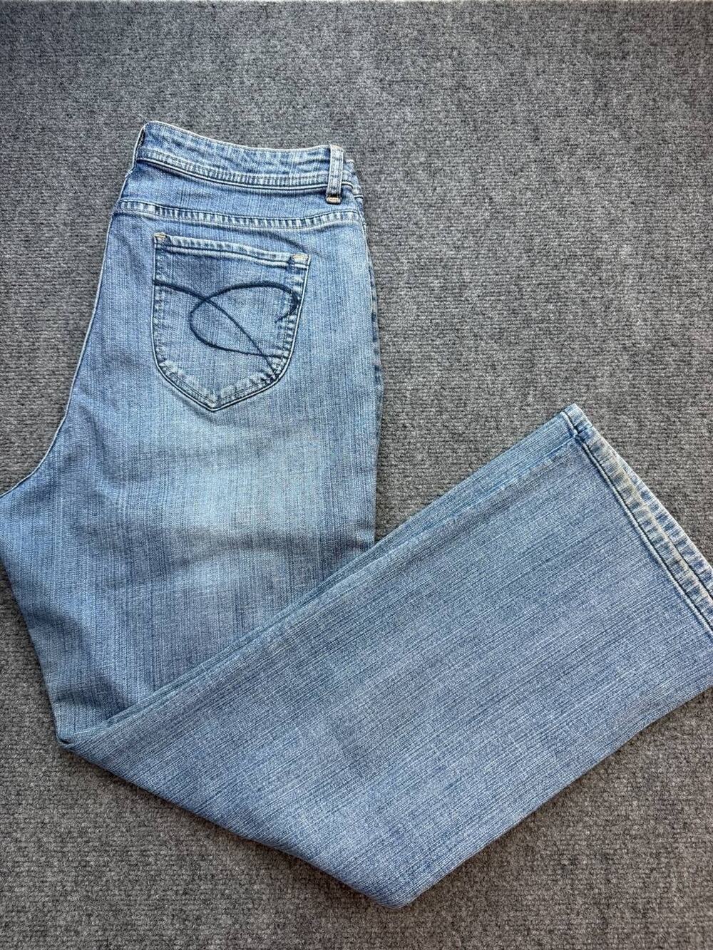 Vintage Y2K Chico’s Platinum Women’s 2 Short Bootcut Stretch Jeans Hong Kong